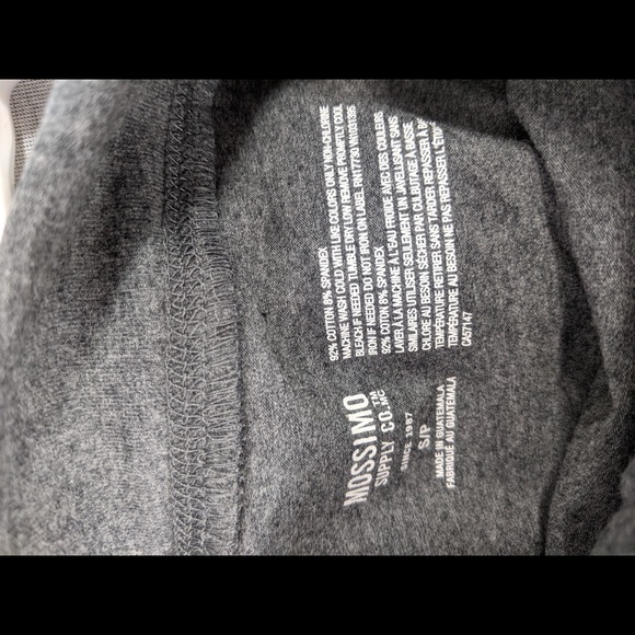 3/$20 Mossimo Fold Over Waistband Capri Leggings - Picture 5 of 6